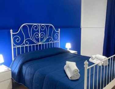 Twin Room with Shared Bathroom