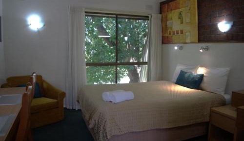 Standard Queen Room