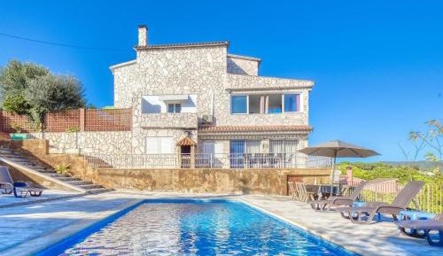 Villa with Sea View