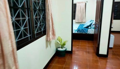 Standard Double Room with Shared Bathroom