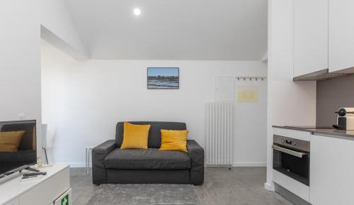 Studio with Balcony