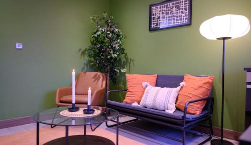 One-Bedroom Apartment