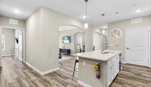 Deluxe Two-Bedroom Apartment with Garden View