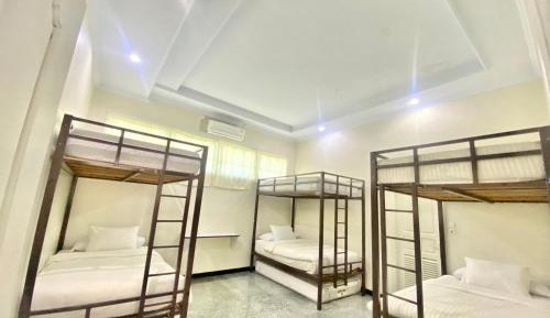 Mixed Dormitory Room