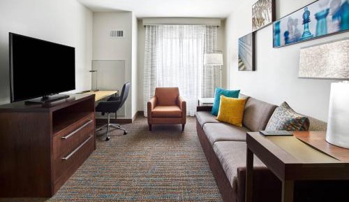 One-Bedroom Suite with Two Queen Beds and Sofa Bed