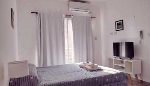 One-Bedroom Deluxe Apartment