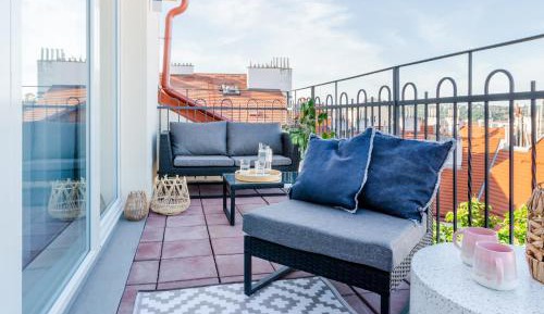 Apartment with Terrace