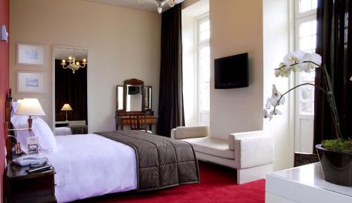 Queen Room with View