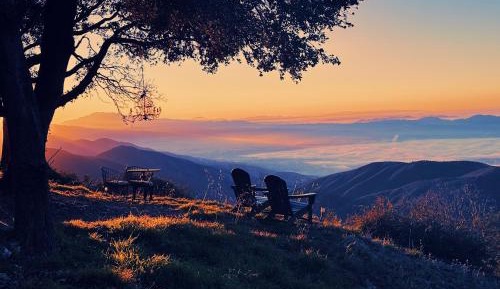 Suite with Mountain View
