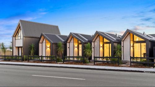 Stunning Matakana Retreat Deck-Only Property (No Garden)