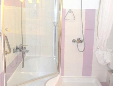 One Bedroom Suite 