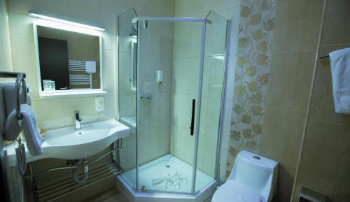 Twin Room with City View