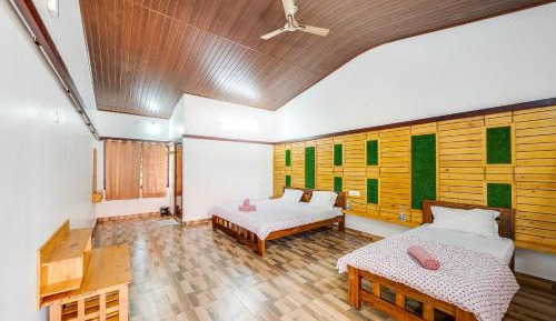 Family Room with Garden View