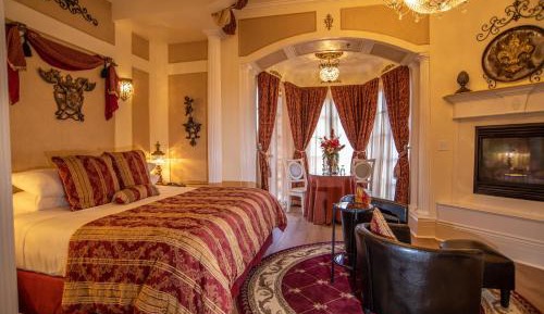 Deluxe Double Room with Balcony and Sea View