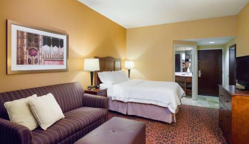 Queen Room with Microwv/Fridge -  Non-Smoking