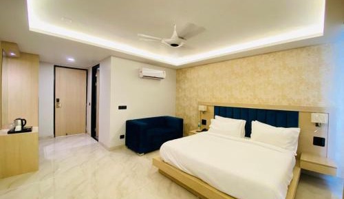 Large Double Room