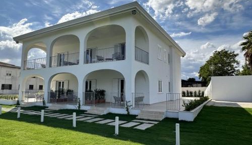 Deluxe Suite with Sea View
