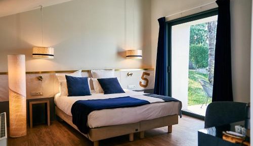 Deluxe Double or Twin Room