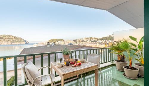 Superior One-Bedroom Apartment with Balcony