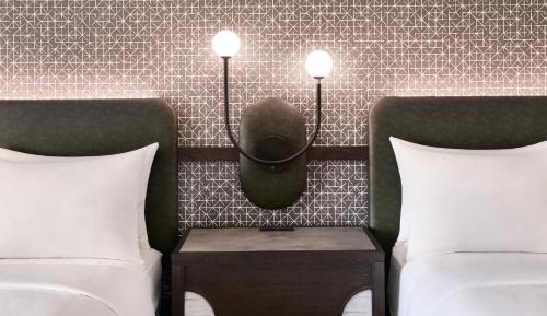 Queen Room with Two Queen Beds and Resort View - Mobility and Hearing Accessible/Tub