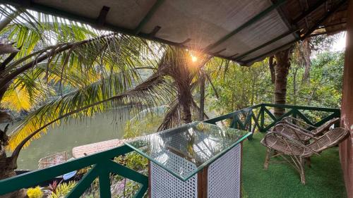 Double Room with Lake View