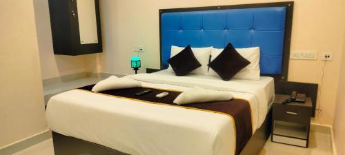 Deluxe Double Room (2 Adults + 1 Child)