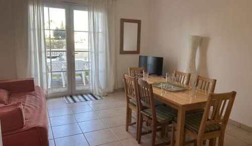 Apartment (6 Adults)