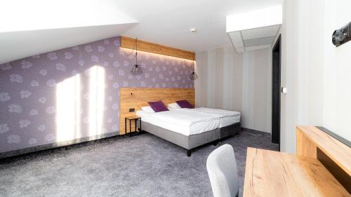 One-Bedroom Premier Apartment