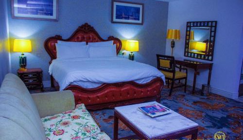Executive Suite