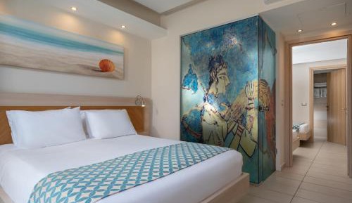 Premium Suite with Land View