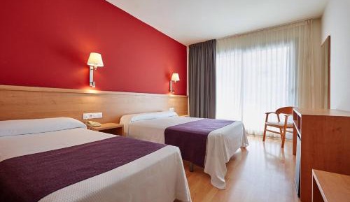 Double Room with Extra Bed (3 Adults)