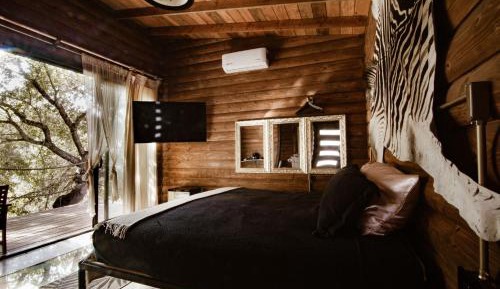 King Room with Balcony