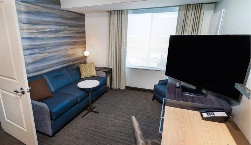 2 Bedroom Suite