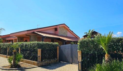 Four-Bedroom Holiday Home