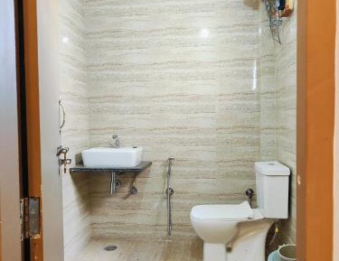 Deluxe Double Room (2 Adults + 1 Child)
