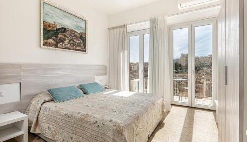 Superior Double Room with City View