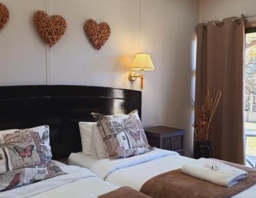 Deluxe Double or Twin Room with Lake View