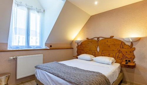 Two Connecting Double Rooms