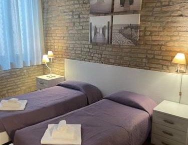 Triple Room with Private Bathroom