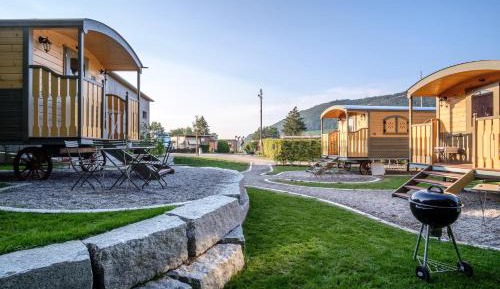 Circus Caravan (with private Shower and WC)