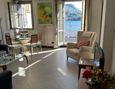 Two-Bedroom Apartment with Lake View