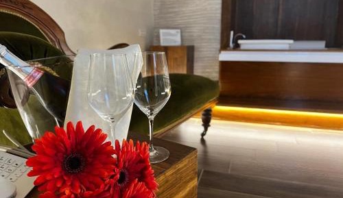 King Suite with Spa Bath