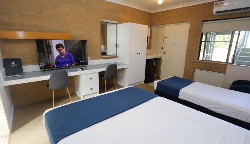 Twin Room (No Pets)