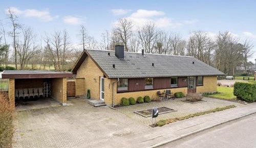 Four-Bedroom Holiday Home