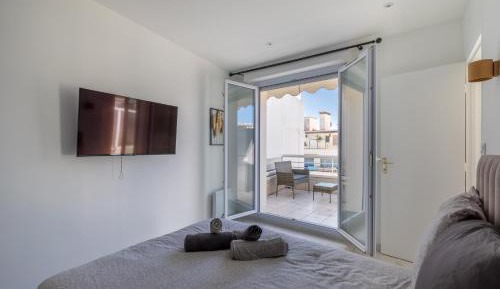 Apartment with Terrace