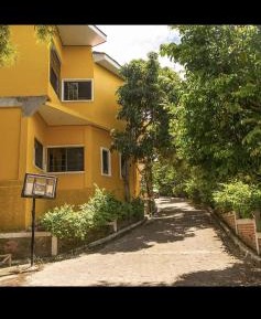 10-Bed Mixed Dormitory Room
