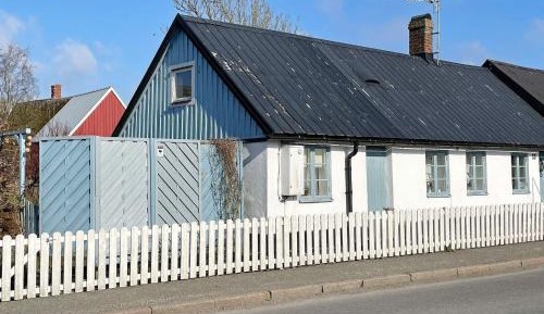 One-Bedroom Holiday Home