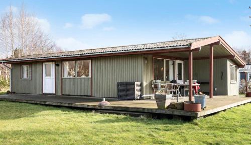Three-Bedroom Holiday Home 