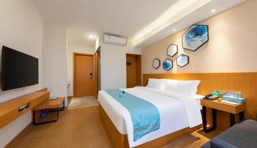 Deluxe King Room