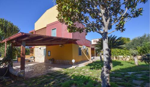 Seven-Bedroom Holiday Home
